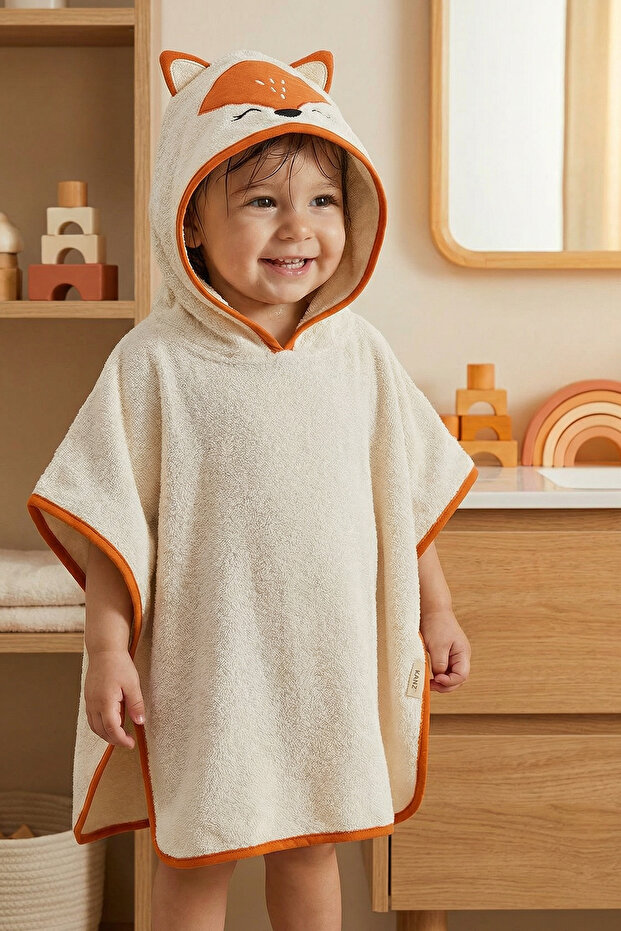 Baby Poncho Bath and Beach Towel 100% Cotton with Hood and Embroidered Figures - Fox Kiremit
