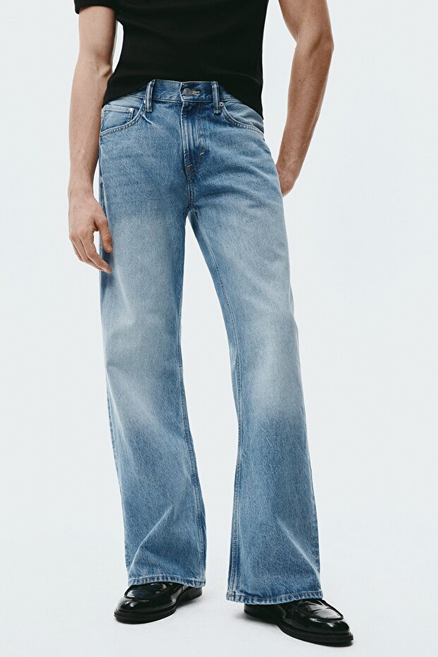 Relaxed Bootcut Jeans - 2