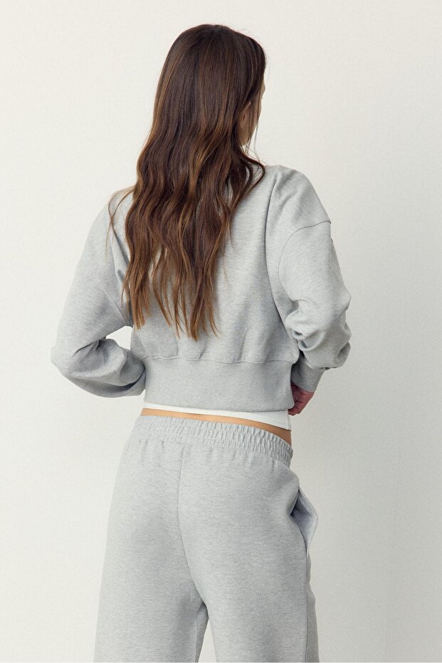 سويت شيرت ناعم الملمس قماش إنترلوك - 5