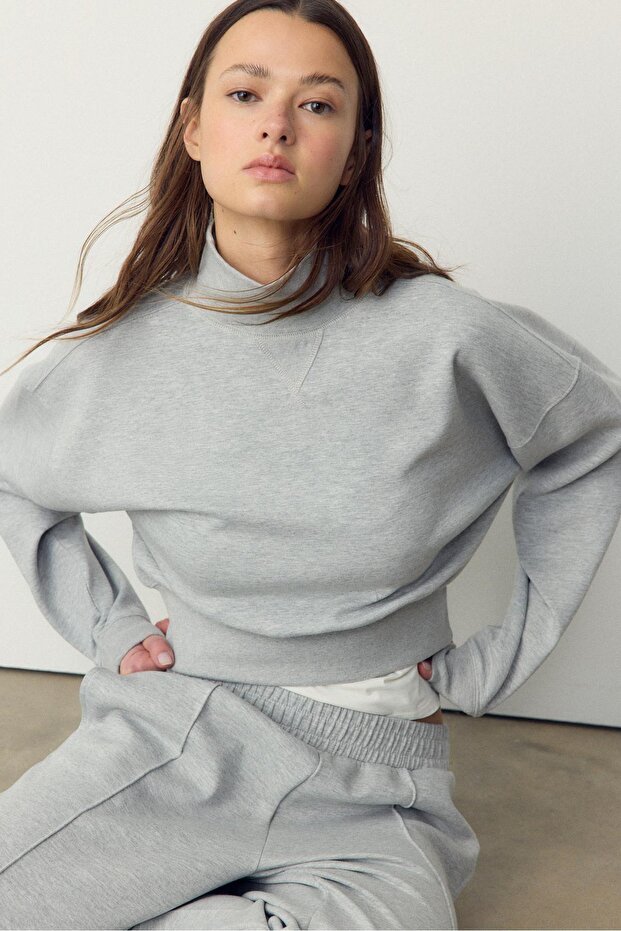 سويت شيرت ناعم الملمس قماش إنترلوك - 1