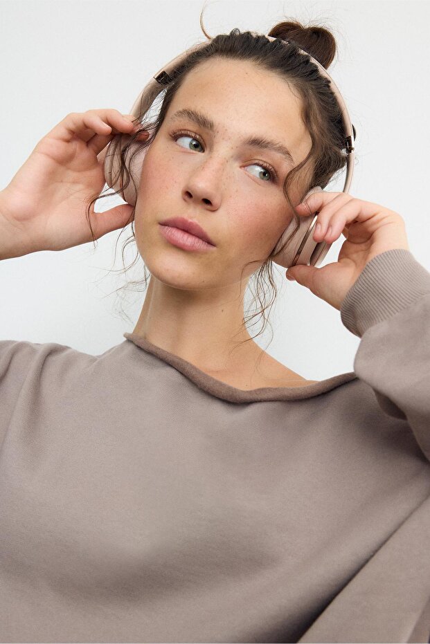 Basic omuz dekolteli sweatshirt - 4