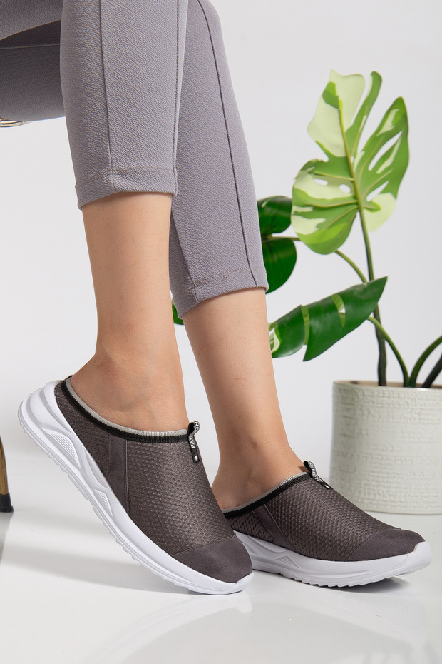 Phylone Sole Mesh Slippers