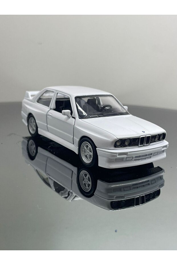 Bmw M3 1:32 Scale Metal Pull Back Model Car 12 cm White