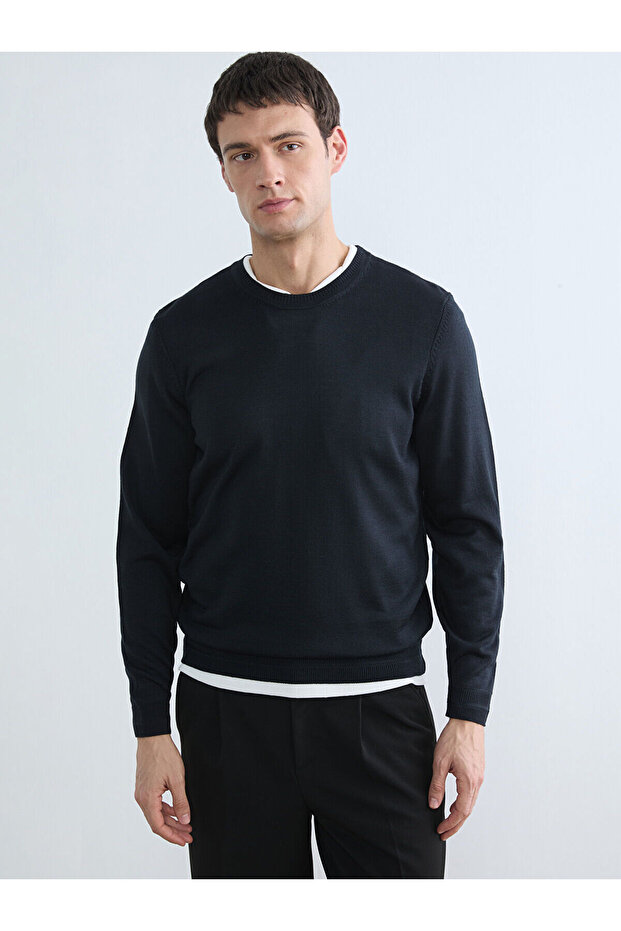 Navy blue crew neck men's knit sweater from gülis store
