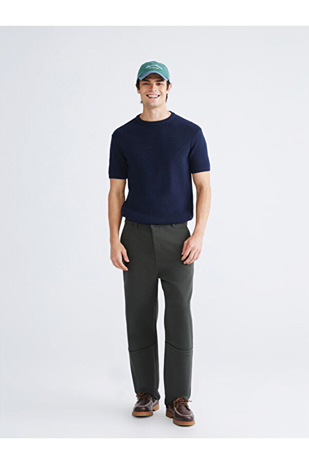 Standardfit Men's Trousers from Uzg Store for Style Enthusiasts