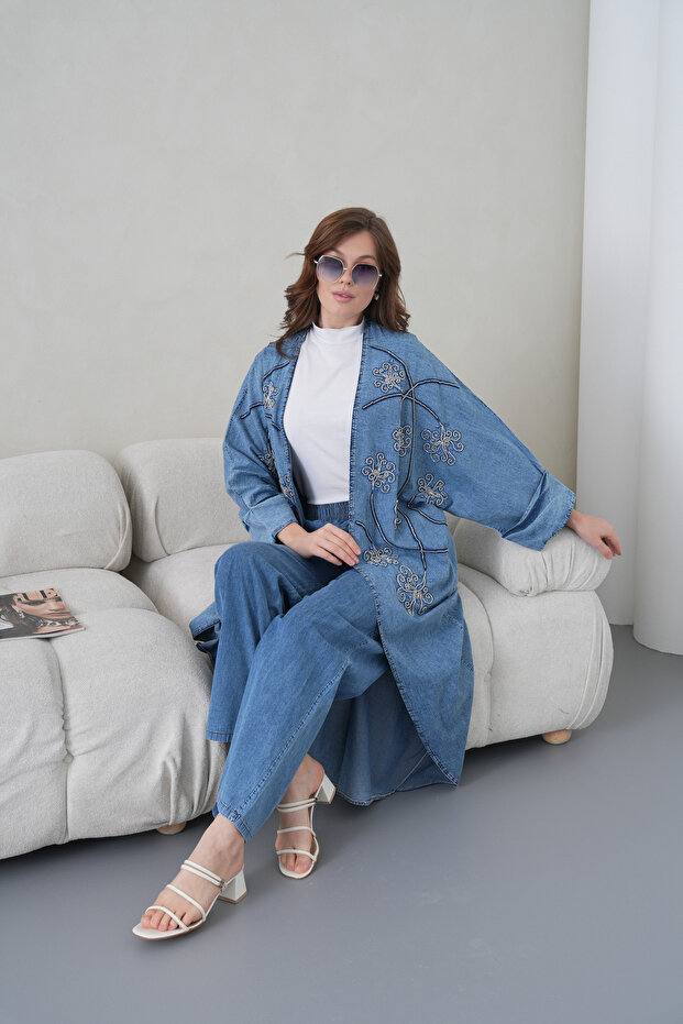 Women's Front Embroidered Beaded Denim Kimono Cardigan and Jeans Two-Piece Set