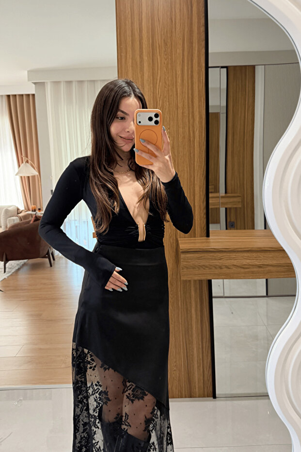 Adeline Siyah Göğüs Dekolteli Bodysuit - 2