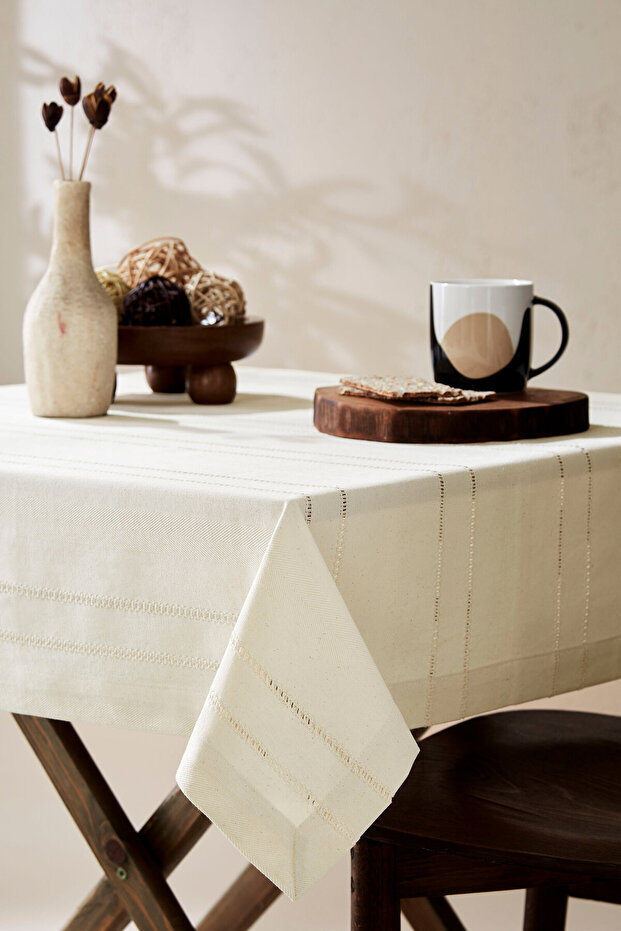 Masa Örtüsü CC019 90x90 cm - 1