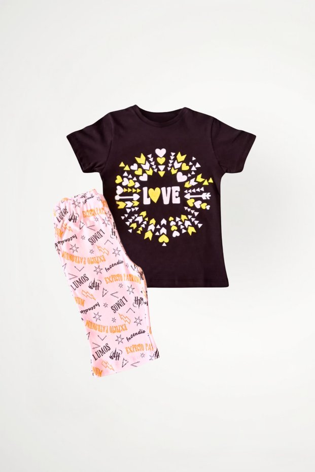 100% Cotton Illustrated Girls' Pajama Set | Love Short Sleeves and Capri Pants