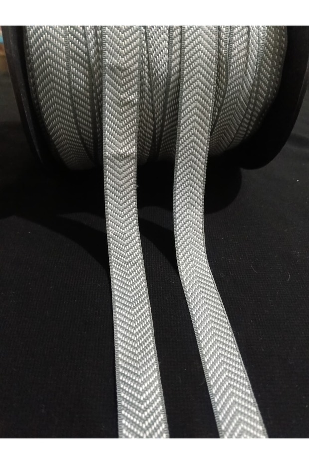 Gray and White Patterned Decorative Strip - 1