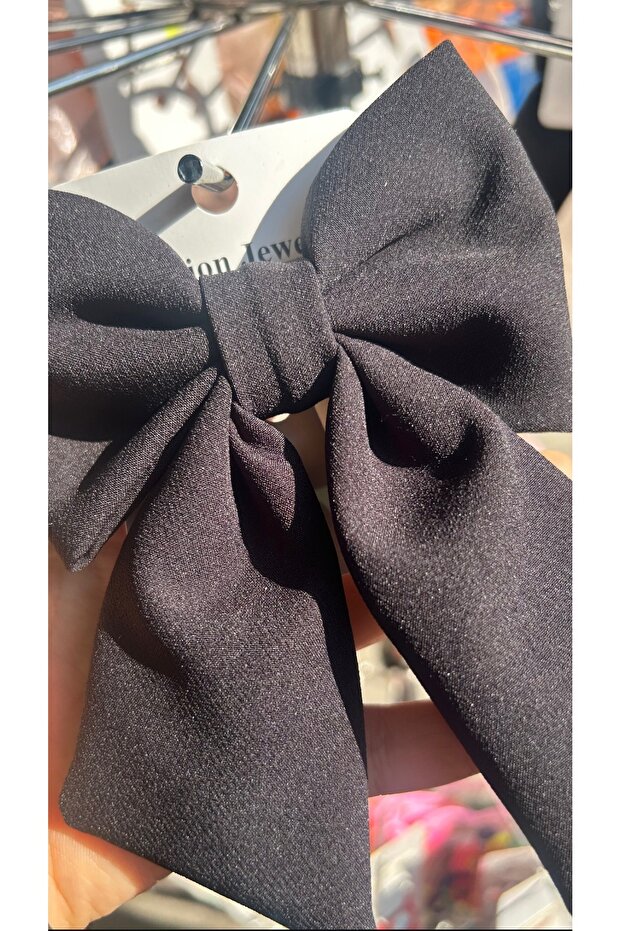 مشبك القوس الأسود - 1