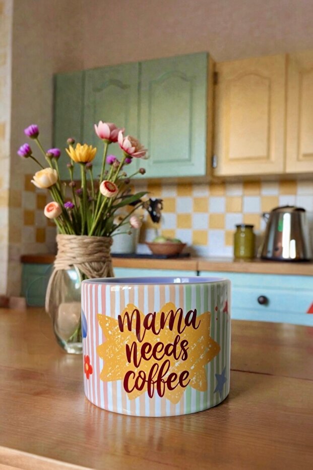 كوب قهوة خزفي متعدد الألوان بسعة 150 مل، بتصميم "Mama Needs Coffee"، هدية مرحة للأم