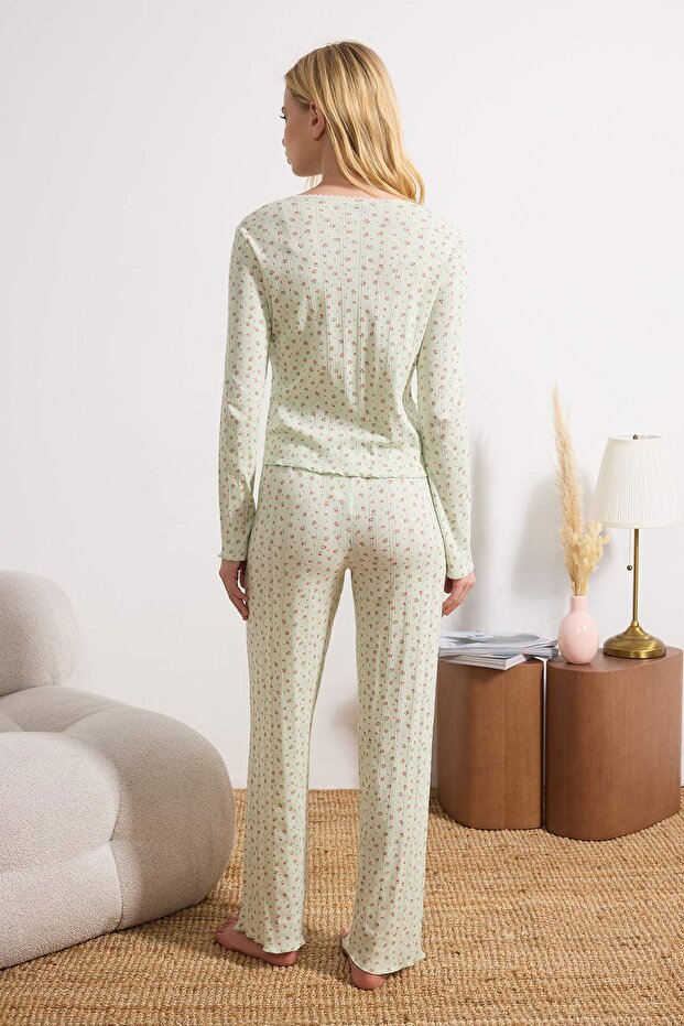 Yeşil %100 Pamuklu Dantelli Çiçek Desenli Fitilli/Pointel Örme Pijama Takımı THMSS26PT00067 - 5