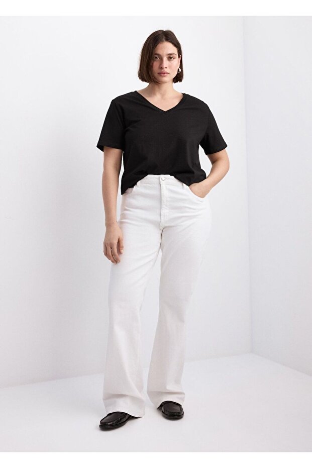 V yakalı pamuklu tişört - 7