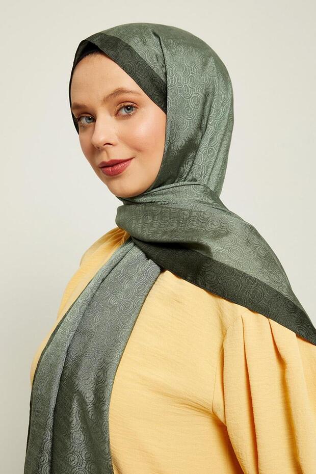 شال دائري منقوش باللون الأخضر العشبي - 2