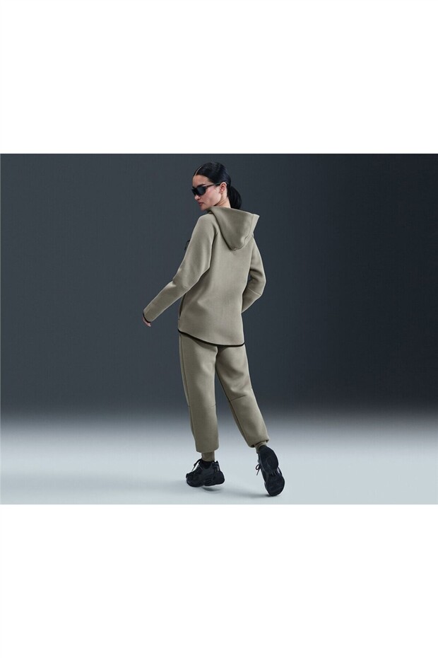 W NSW TCH FLC MR JGGER 2 - 2