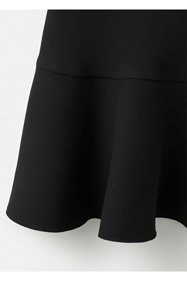 Kısa evaze elbise - 7