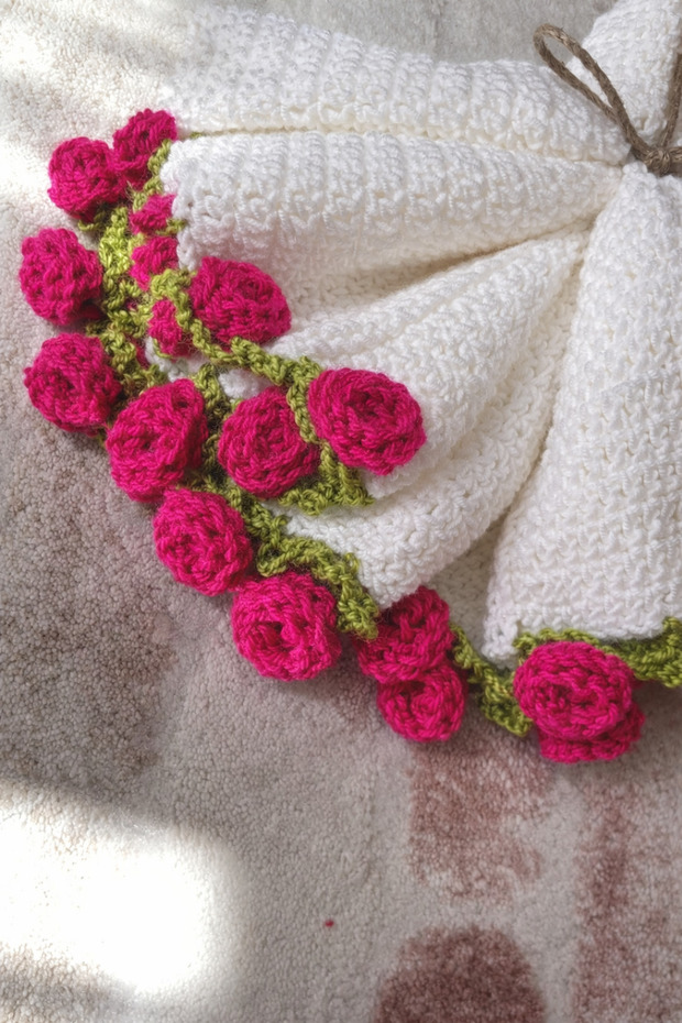 Pink Floral Bouquet Blanket / Valentine's Day - Mother's Day / Tv Blanket 100 cm