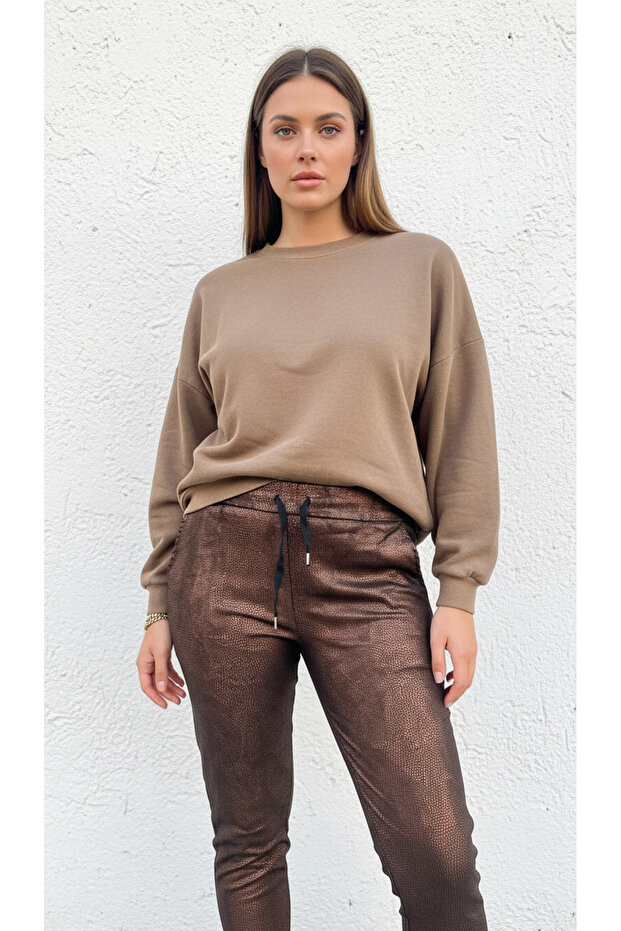 بنطلون رياضي منقوش باللون البني - 5