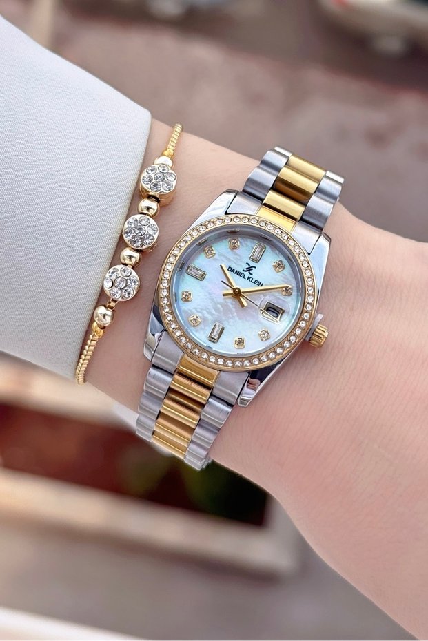 Gold Metallic Color 2 Years Warranty 28 mm Women's Wrist Watch and Bracelet