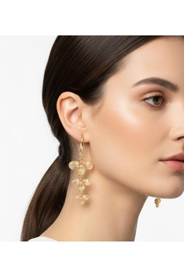 زهرة أحسب تتدلى الأقراط الربيع - 2