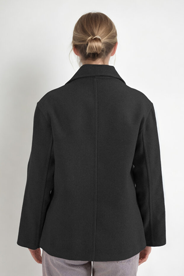 معطف قصير بأزرار - 5