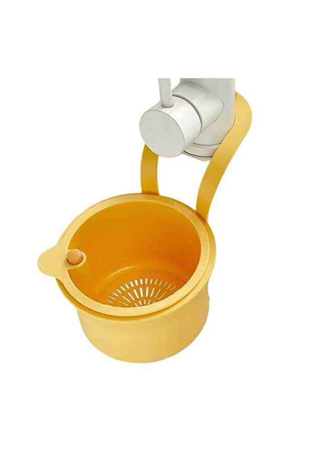 سلة مصفاة معلقة لحوض المطبخ، لون أصفر، بتصميم إبداعي، مع غطاء سفلي قابل للفصل والفتح، تُستخدم ككيس قمامة للمطبخ.