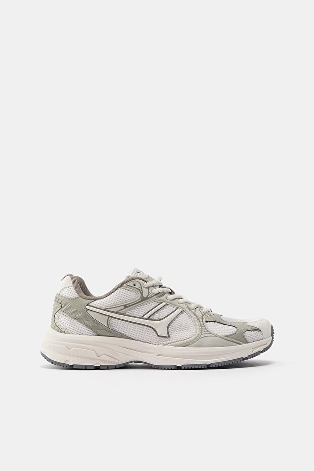 Çok parçalı spor ayakkabı - 1