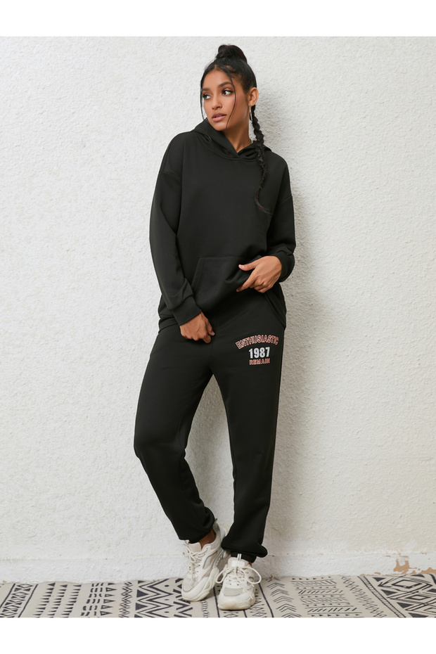 Women Black Hoodie and Printed Joggers Co-Ords