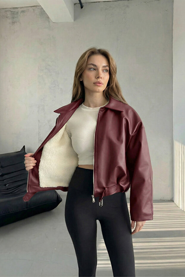 جاكيت جلد نسائي شتوي مبطن بالفرو، مزود بأحزمة بإبزيم، بقصة واسعة