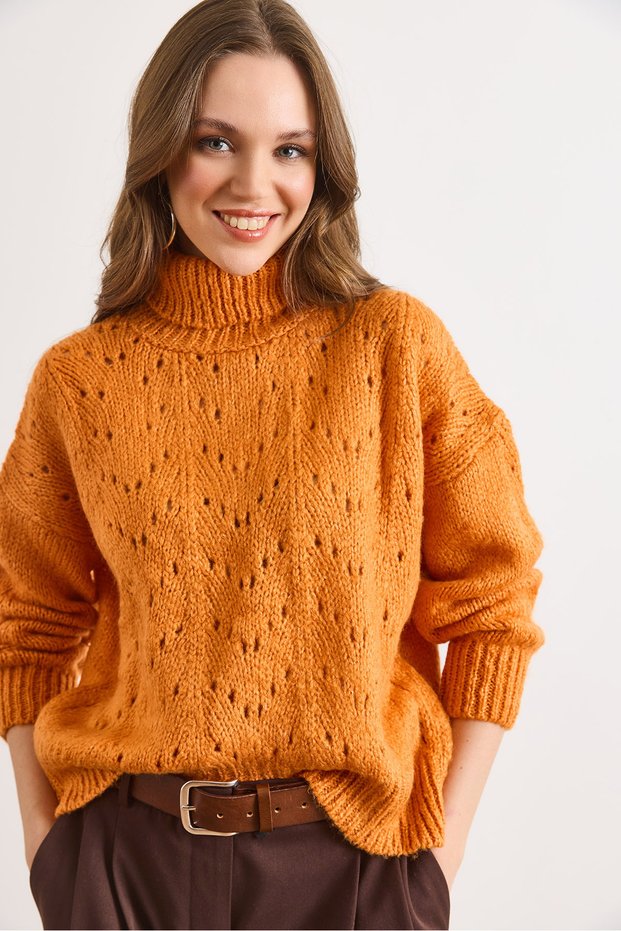 Women's Orange Turtleneck Soft Textured Knitwear Sweater Kzk-19000892