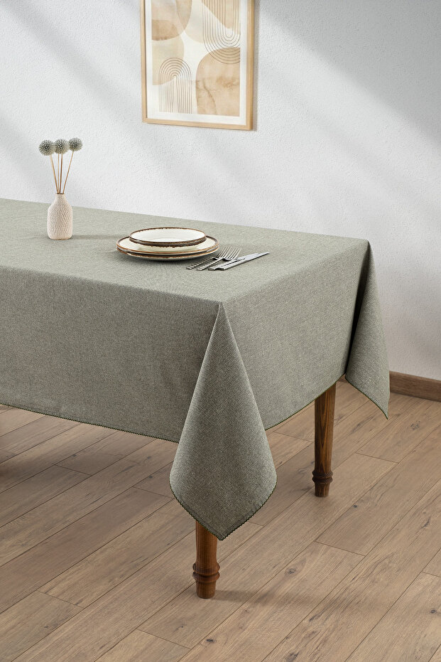 مفرش طاولة أخضر من ماركة فيرا مقاس 150x220 سم - مفرش طاولة مستطيل بحواف كروشيه
