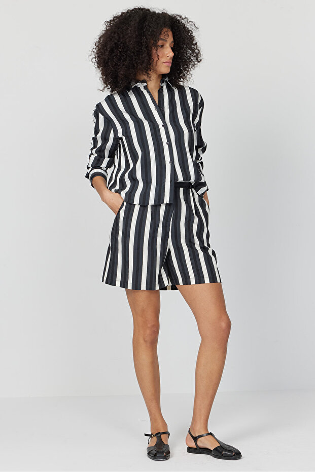 Kadın Çizgili Şort - 2