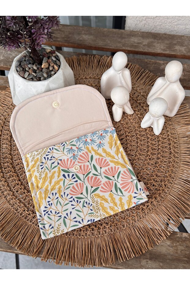 Handmade Custom Patterned Printed Fabric, Multi-Purpose Wallet with Snap Closure - 4
