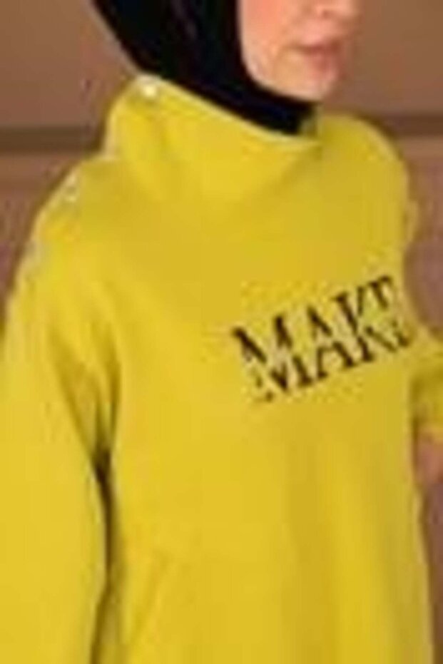 DİK YAKA CEPLİ YAZILI SWEAT - 7