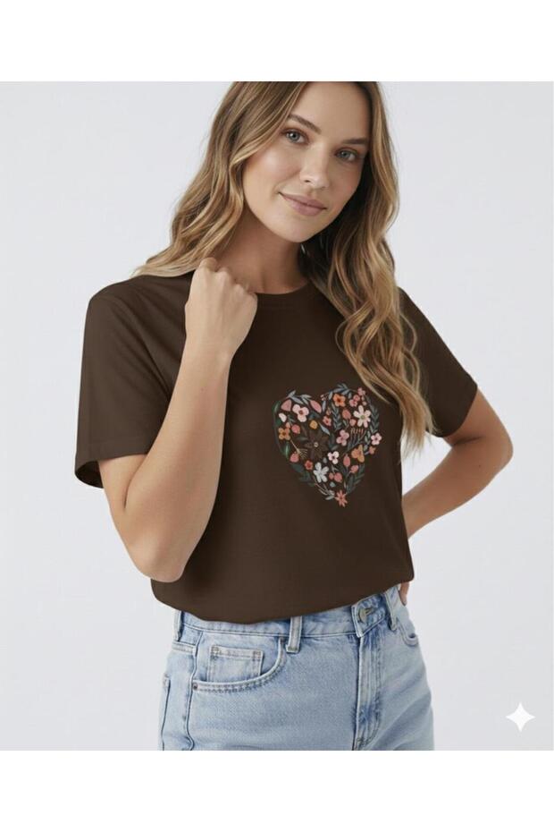 Heart and Tulips Printed Women's Crew Neck Tshirt