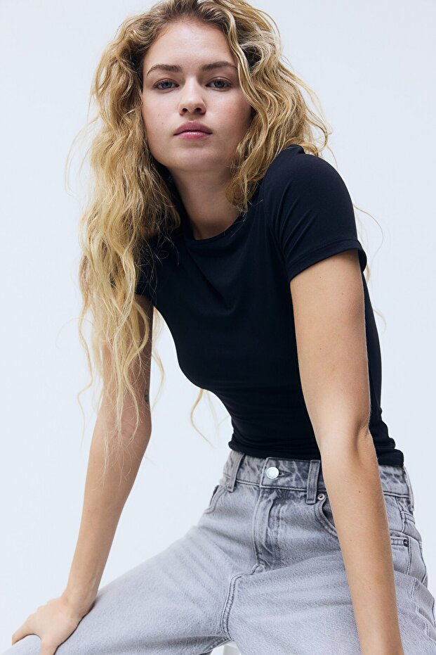 Bedene Oturan Tişört - 2