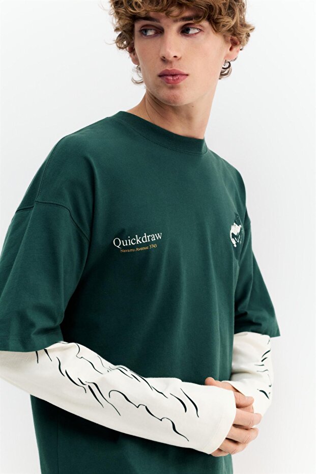 Çift kollu grafik baskılı tişört - 7