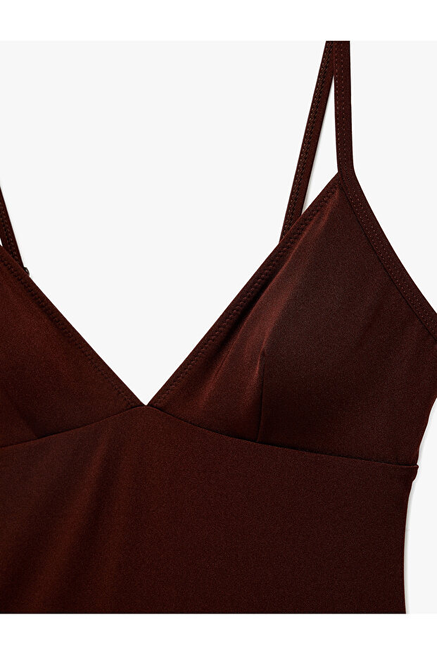 V-Neck Adjustable Strap Swimsuit - 5