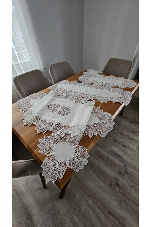 5 Piece Luxury Living Room Sets with Agar Guipure on Linen