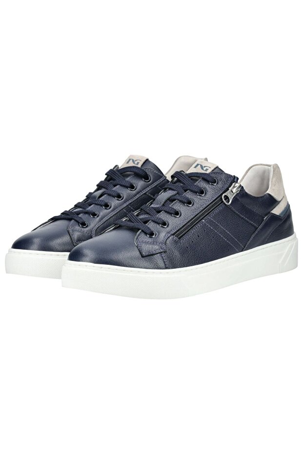 Sneaker - 3