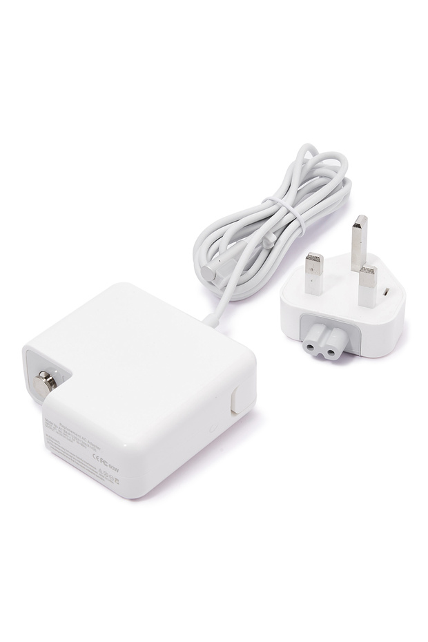 محول لجهاز Apple MacBook Pro أبيض - 1