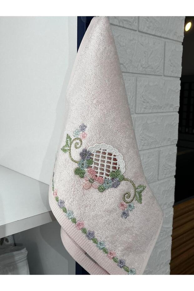 Embroidered Towel 30 X 50
