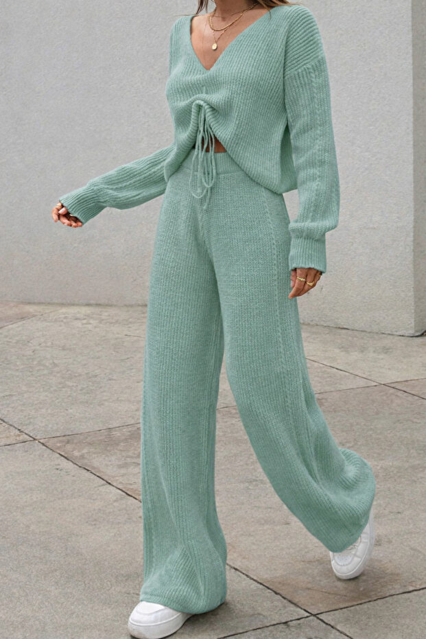 BİRİTLİ TRİKO TAKIM - 2