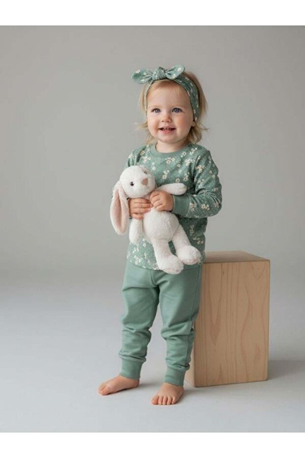Girl's Cotton Floral Patterned Pajama Set