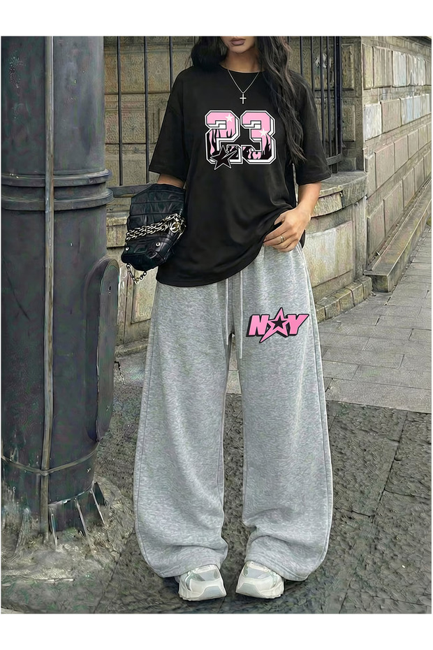 Women's 23 Ny Star Printed Oversized T-Shirt and Baggy Sweatpants - Two-Piece Tracksuit Set