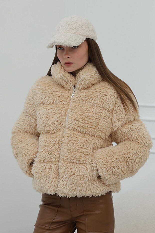 Extremely Thick Fur/Plush Coat - with Pockets & Lining