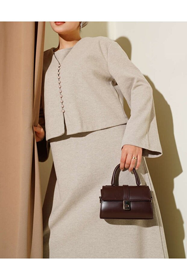 طقم فستان مكون من قطعتين بأزرار صغيرة في الأمام - 1