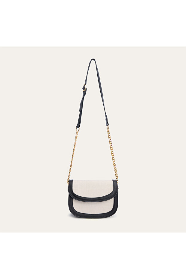 Women's Ecru Chain Detailed Shoulder Bag