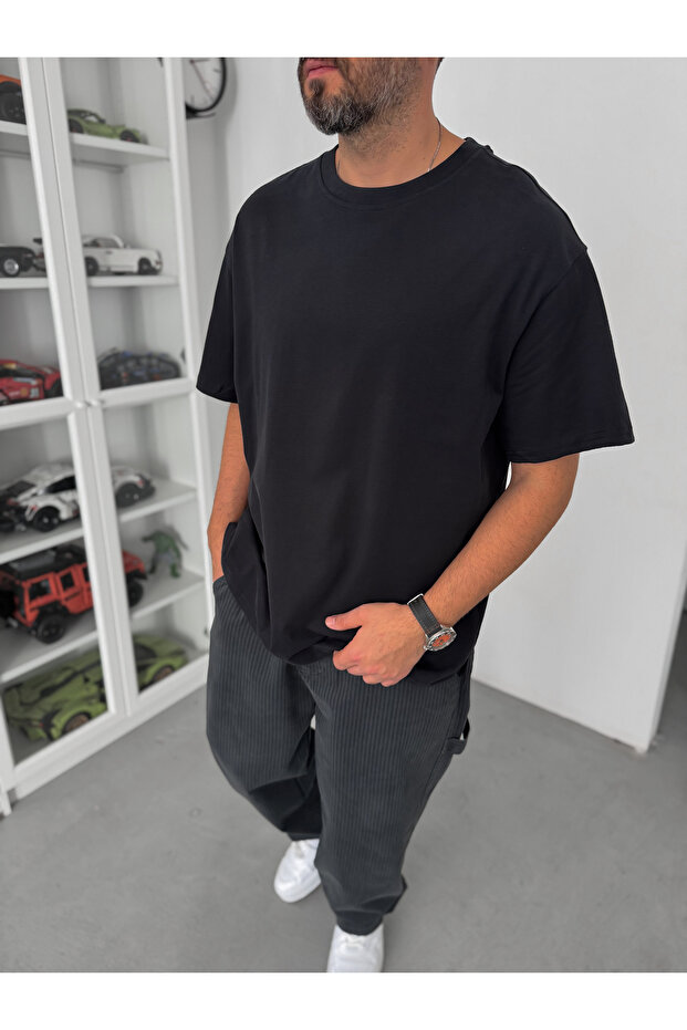 تي شيرت أسود بفتحة جانبية واسعة الحجم C-007 - 2